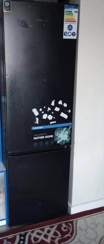 Dausher холодильник ремонту не подлежал аккуратный черный