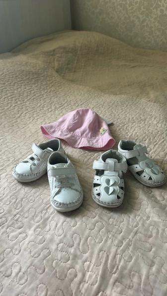 летние сандали и кросы для малышки
