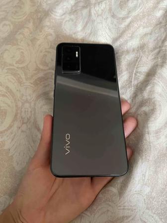 Продам телефон vivo V23e