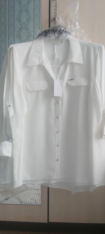 Рубашка белая офисная