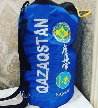 Спортивные рюкзаки с вышивкой любых логотипов клубов и школ на заказ