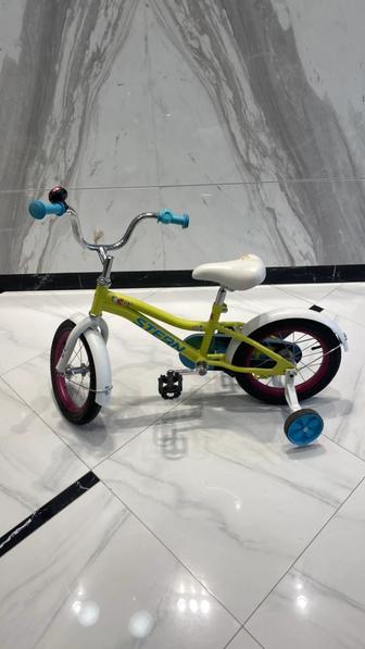 Велосипед для девочки 4-5 лет