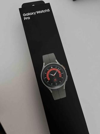 Продам Смарт-часы Samsung Galaxy Watch 5 Pro 45 мм серого цвета