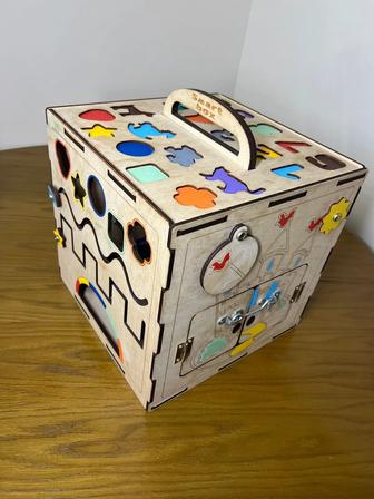 Продам детский бизикуб Smart Box