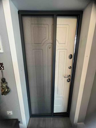 Москитная дверь