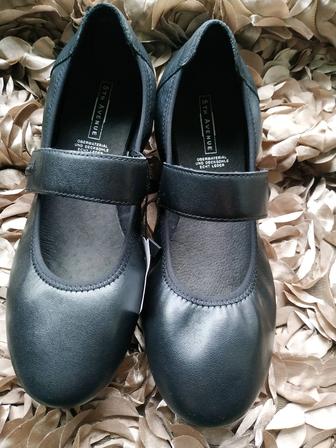 Туфли кожаные 38 размер ,производство Германия