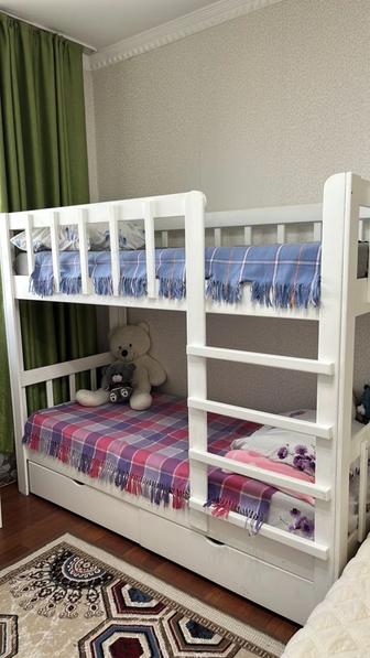 Продам детский двухъярусная кровать