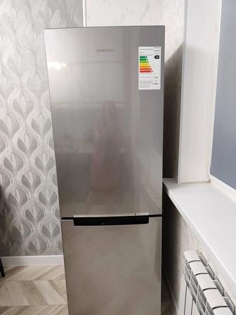 Продаем холодильник новый
