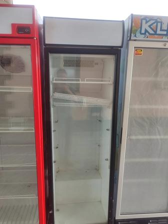 Продам холодильник витринный для напитков