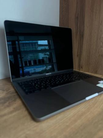 MacBook Pro 17 от Актив Маркет