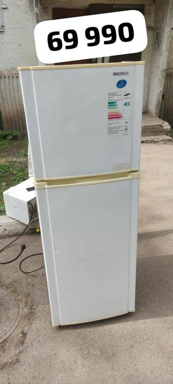 холодильник Samsung 1,6 метра высота