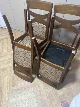 Продам старые стулья (сломанные и не сломанные) бу