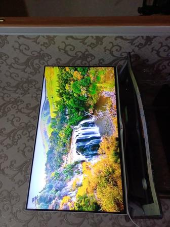LG Smart tv 4k UHD 40 дюймов