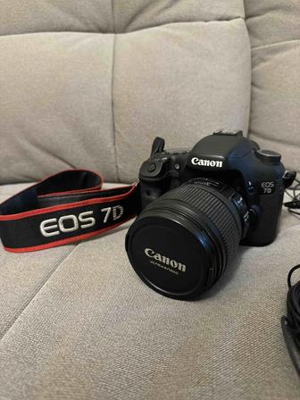 СРОЧНО! Продам фотоаппарат Canon EOS 7D и доп.