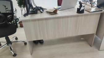 Продам офисные столы