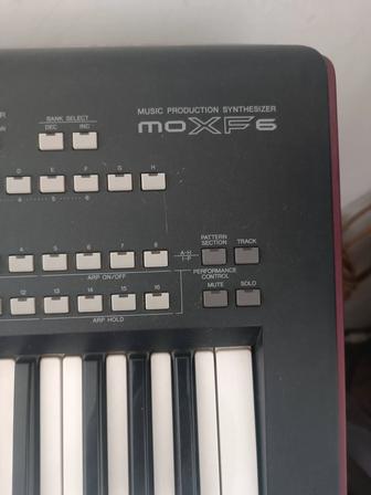 Синтезатор Yamaha moXF6