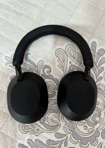 Продам наушники Sony WH-1000XM5 чёрные. Б/у.