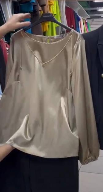 Продам блузку Итальянского производства ХЛ размера