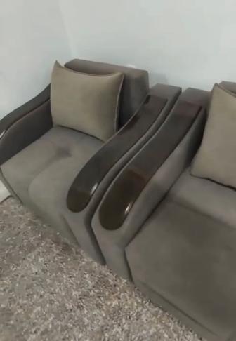 Срочно диван и два кресла