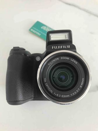 Продам фотоаппарат Fujifilm FinePix S5800