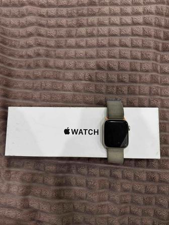 Продам Apple Watch SE (Gen 2) 44 mm