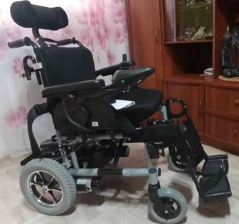 Продам новую инвалидную кресло-коляску с электроприводом. Габариты в рабоче