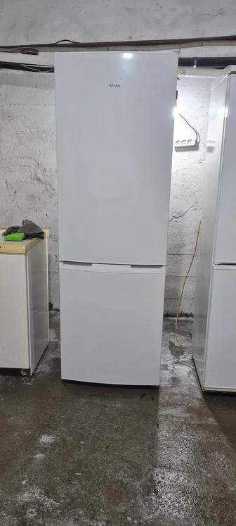 Холодильник Атлант, в отличном состояние, как новый. Гарантия и доставка
