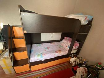 Продам детскую двухъярусную кровать