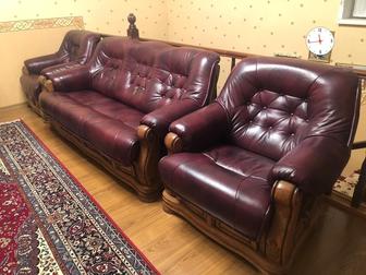 Кожанная мягкая мебель диван+ 2кресло (производства Белоруссия )