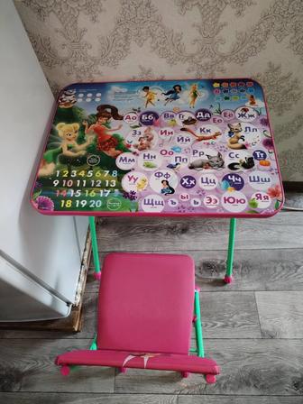 Продам детский столик со стулом
