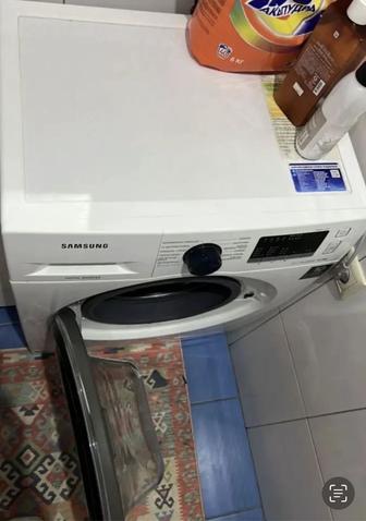 Продам стиральную машину Samsung