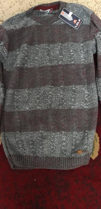 Продам мужской свитер