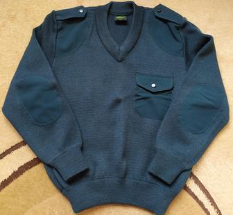 Продам мужской свитер цвета темная полынь