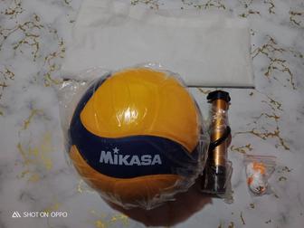Продам волейбольный мяч микаса mikasa v300w с комплектом(насос и сетка)