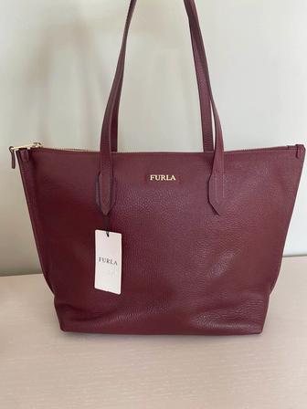 Новая сумка тоут Furla, из натуральной кожи, оригинал, сделано в Италии.