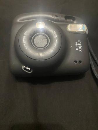 Продам instax mini 11