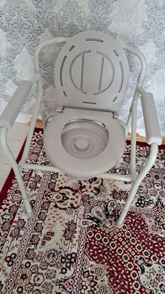 Продам санитарный кресло-стул