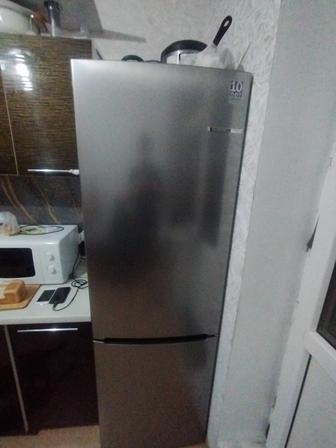 Продам холодильник новый бош 10 лет гарантия