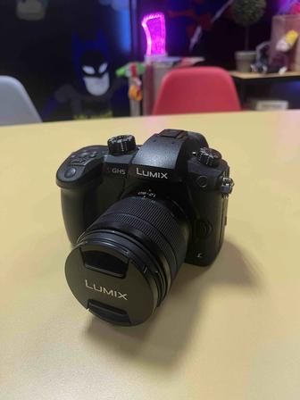 Продам камеру Panasonic lumix gh5