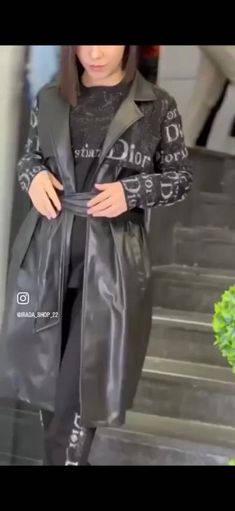 Продаю эко кожаный плащ бренд Dior Турция 44 46 размер Длина ниже колена