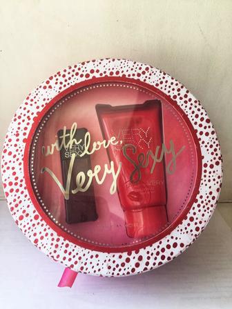 Подарок Victoria’s Secret