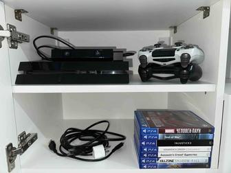 Продам PlayStation 4 (fat)