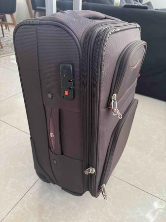 Фирменный чемодан Swiss, ручная кладь