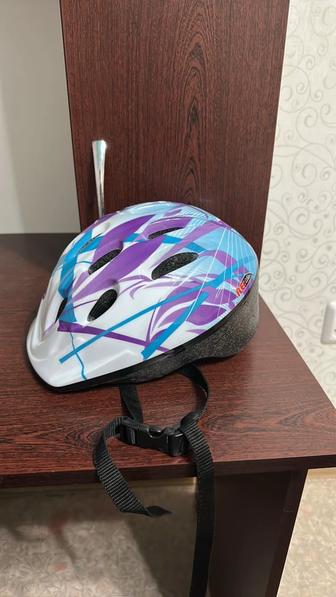 Новый защитный шлем для велосипеда и самоката.