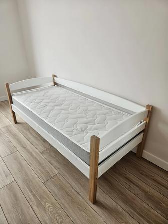 Кровать односпальная 90х180 с матрасом