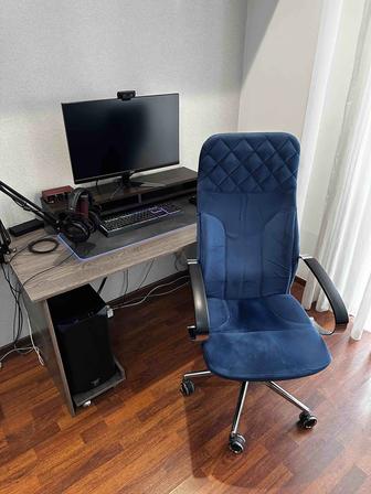 Офисный стул / компьютерное кресло
