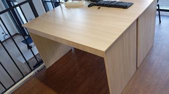 Продам новый рабочий стол / парта (в наличии около 28-30 штук ( 3 цвета)