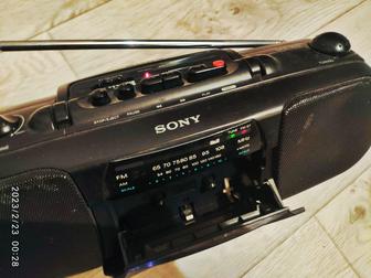 Олд скульный SONY CFS-E10 кассетный магнитофон (Japan) Модель 1990 х годов