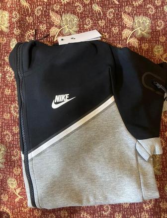 Оригинальный Nike Tech Fleece