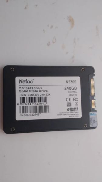 продатся жесткий диск SSD на 240GB
